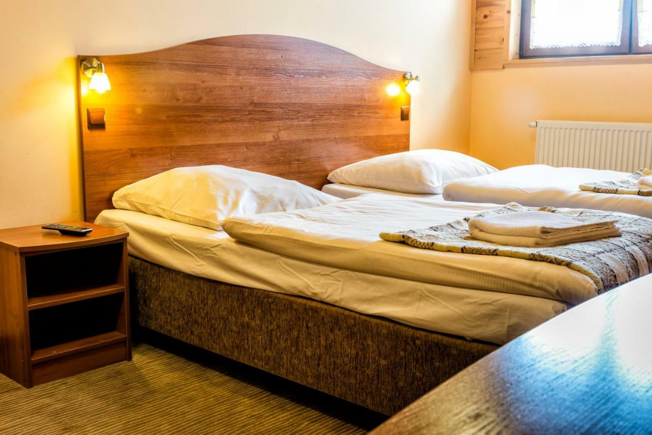 Bieszczadzkie Wrota Lasu Hotel Steznica  Екстериор снимка
