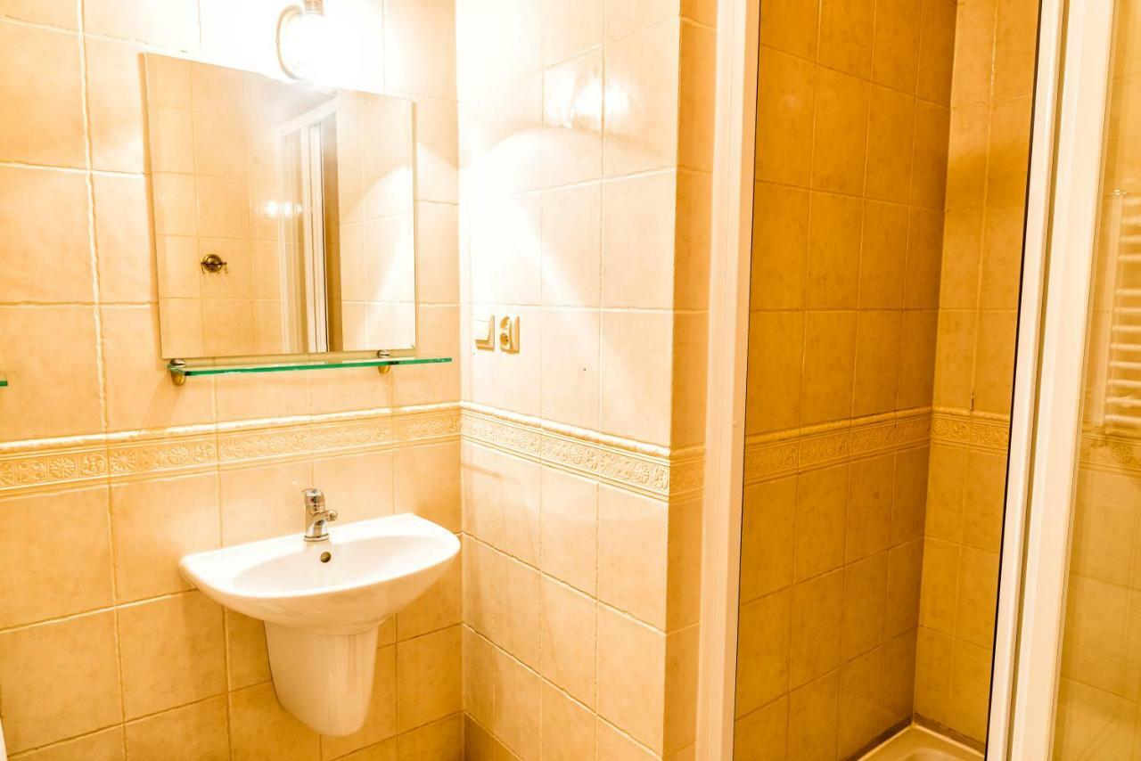 Bieszczadzkie Wrota Lasu Hotel Steznica  Екстериор снимка